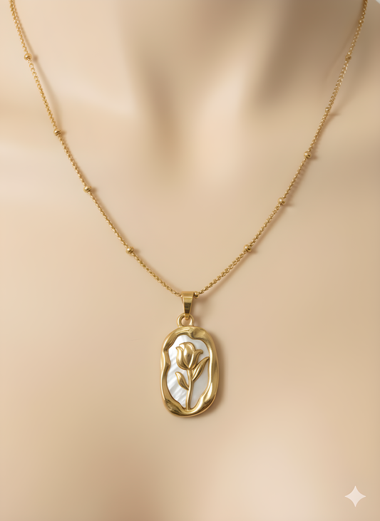 Tulip Pendant Necklace 18K Gold Plated | Mother of Pearl Flower Charm | Delicate Beaded Chain 45+5cm