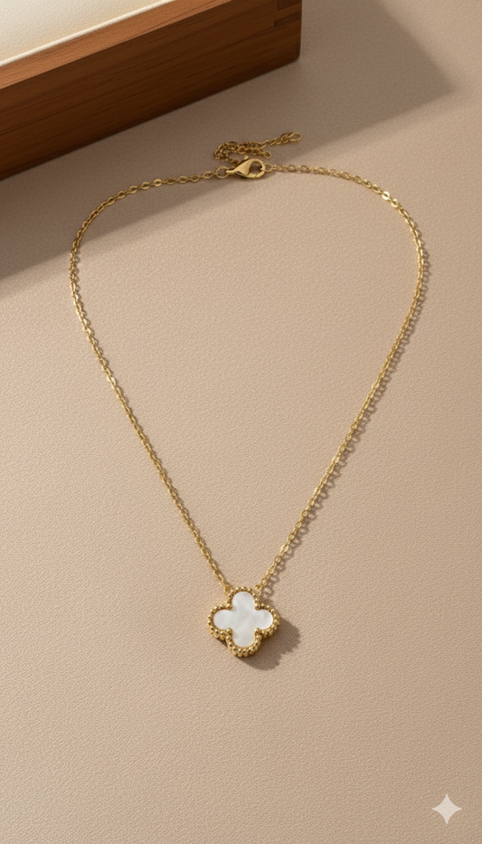White Clover Pendant Necklace – Gold Cable Chain with Lucky Charm