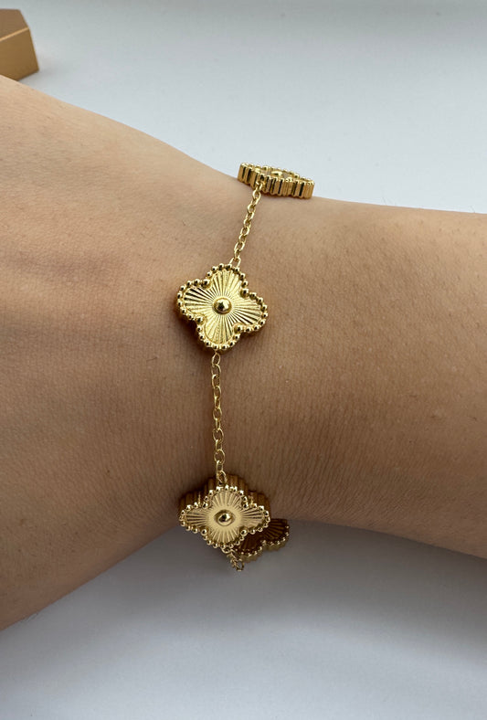 18k gold plated clover bracelet