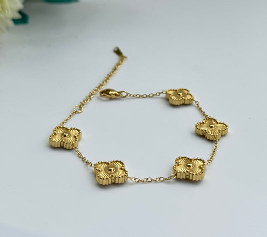 18k gold plated clover bracelet