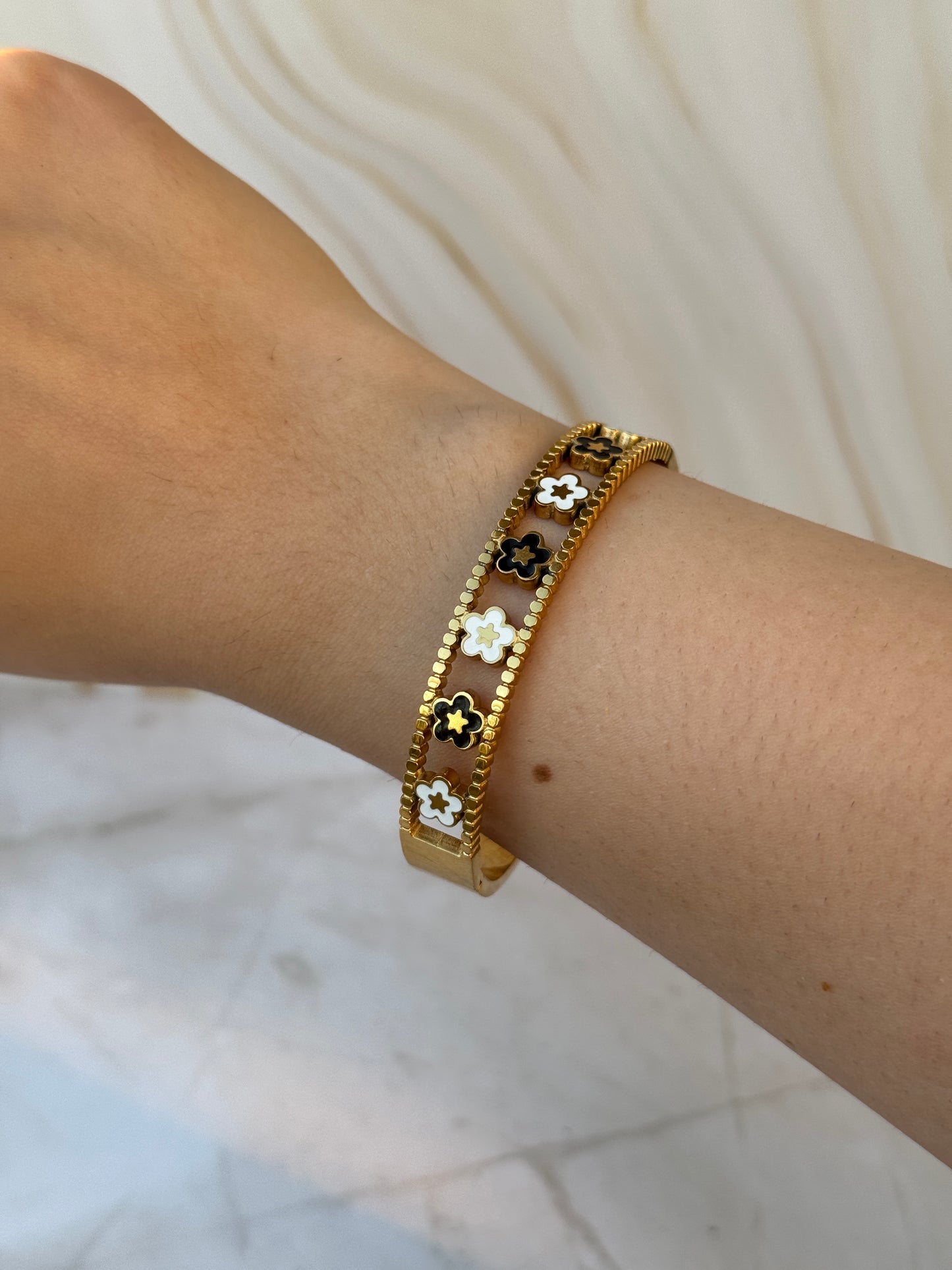 Gold Clover Enamel Bangle – Black & White Clover Pattern Bracelet