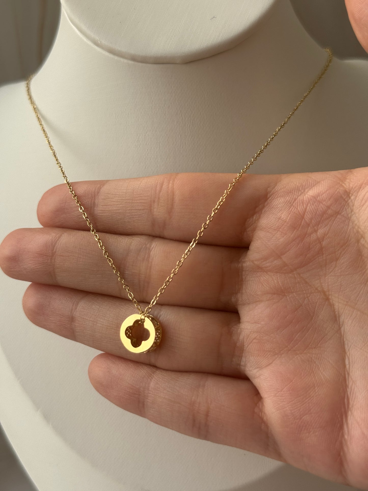 18K Gold Plated Necklace – Dainty Circle Pendant with Crystals