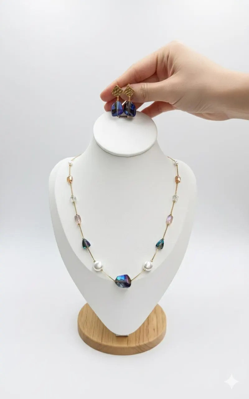 Elegant Pearl & Crystal Necklace Set AurviJewelry